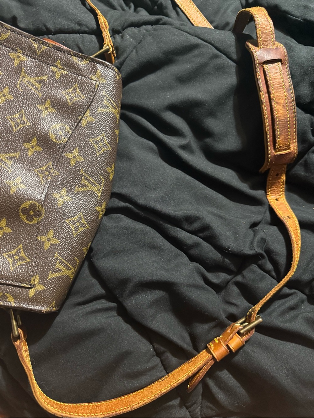 Louis Vuitton Monogram Shoulder Bag in Brown and Tan - Picture 5 of 12